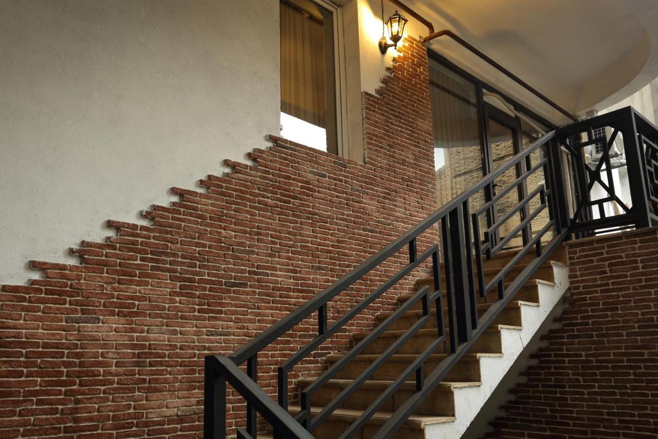 Winehouse Old Qvevri Apartments 트빌리시 외부 사진